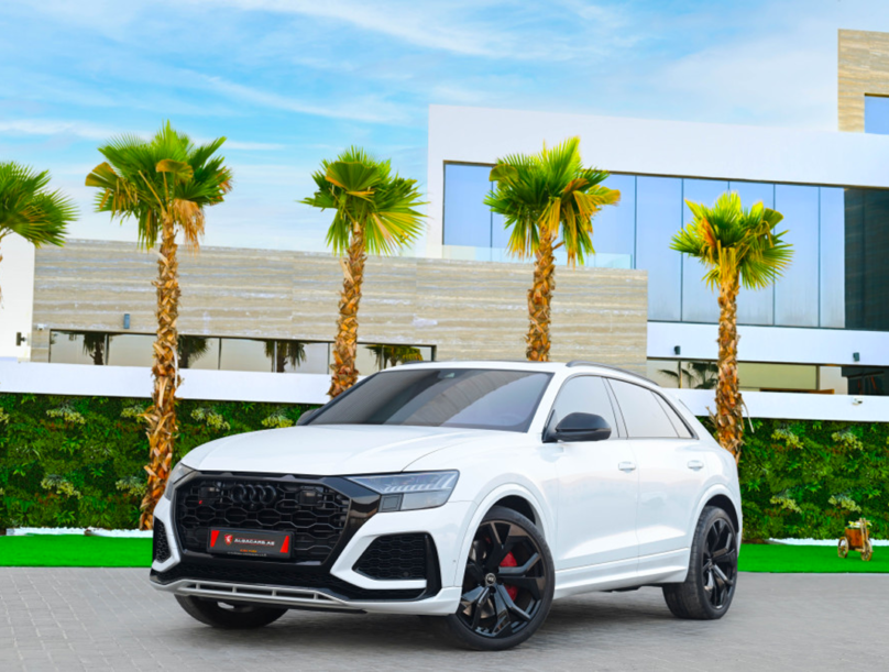 AUDI RS Q8 – WHITE