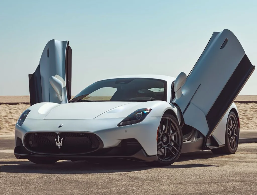 MASERATI MC20