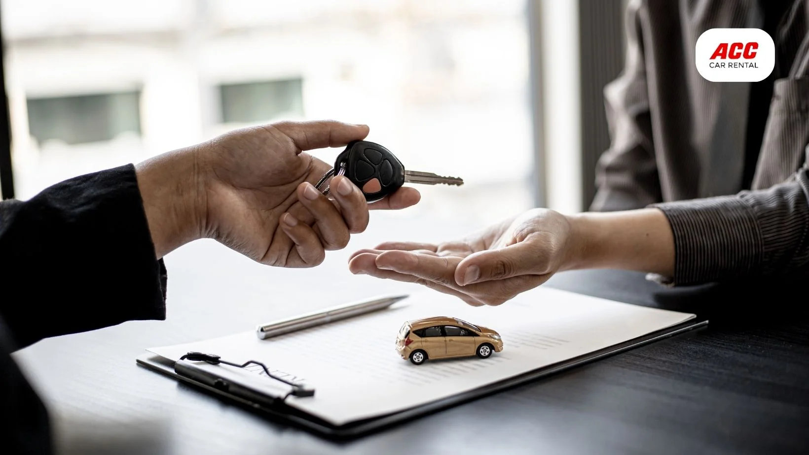 Renting a Car in Dubai Over Public Transport